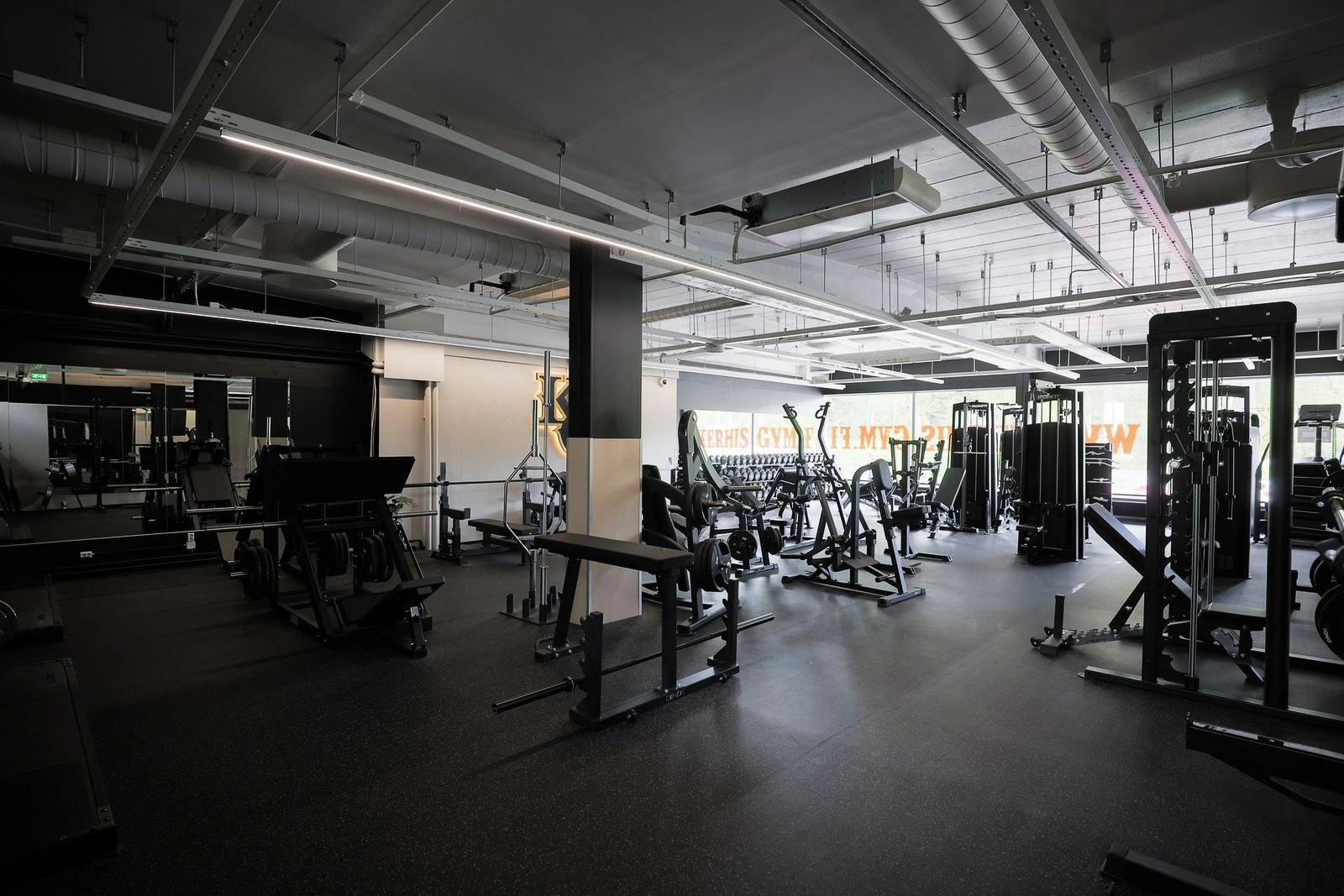 Kerhis Gym Lempäälä 10 vipuvarsilaitteet 1